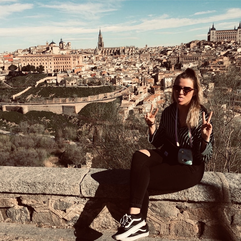 Meet your Posher, Alivia